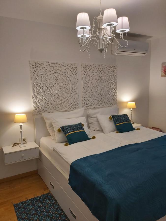 Beachfront Fontana 20 Budva Bagian luar foto